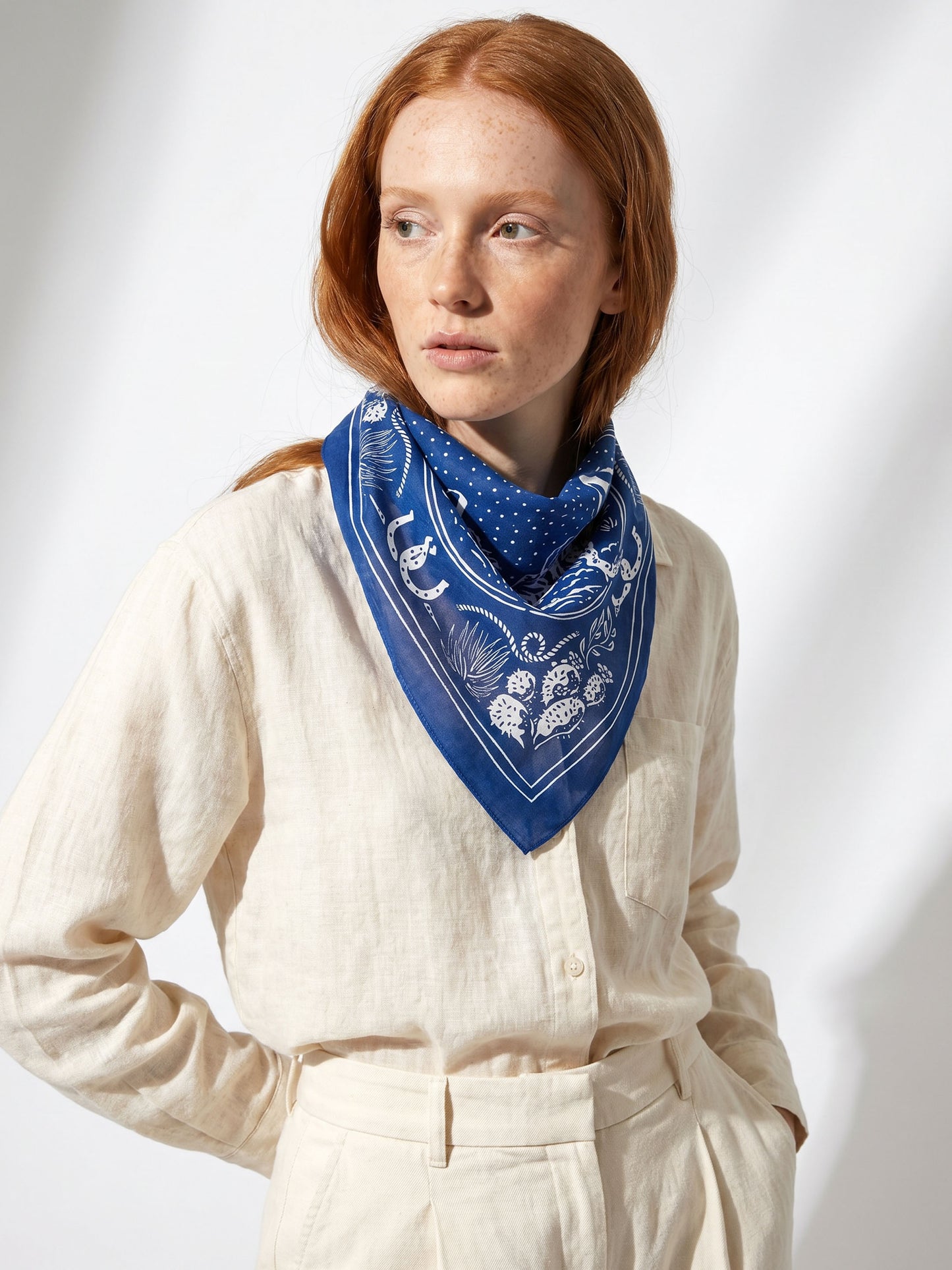 DUST AND THUNDER | Squaïr Blue | 66 cm