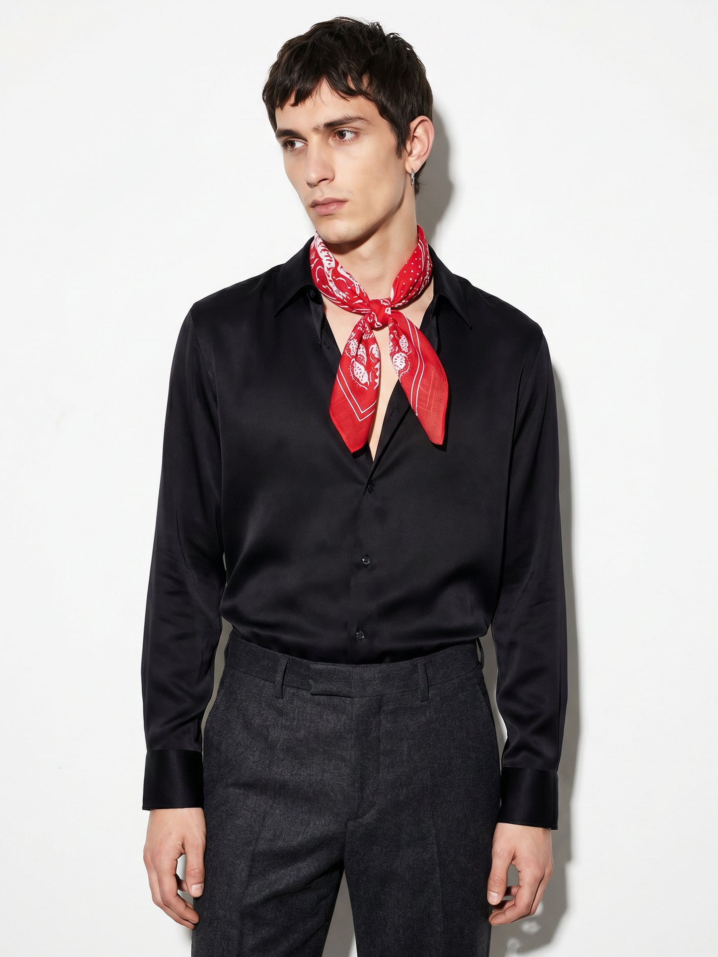 DUST AND THUNDER | Squaïr Red | 66 cm