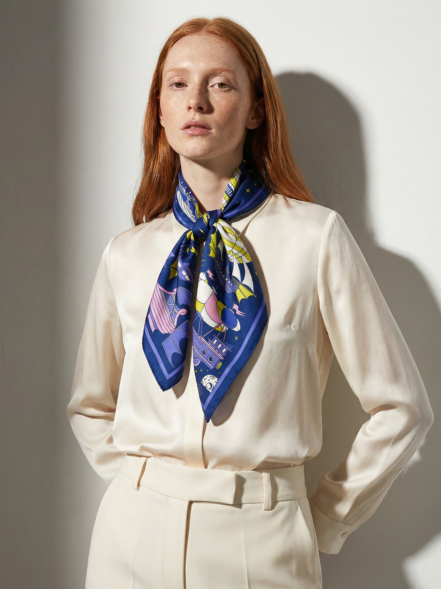 LOS CORSARIOS ESTELARES | Violet Silk Twill Scarf | 88×88 cm