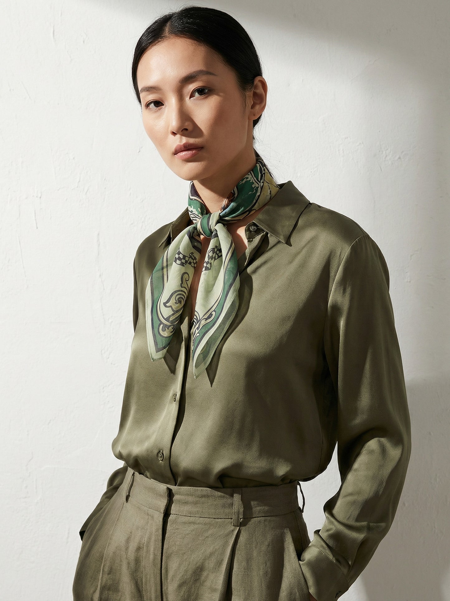 MECHANICA | Heritage Green Cotton Bandana | 66×66 cm